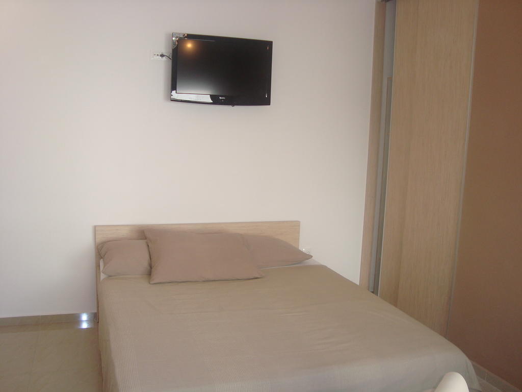 Apartments Neli Bibinje Szoba fotó